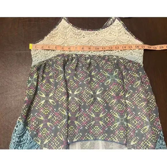 BKE Lace Crochet Layered Boho Babydoll Cami Top Size M Festival Beachy Indie - Picture 4 of 7